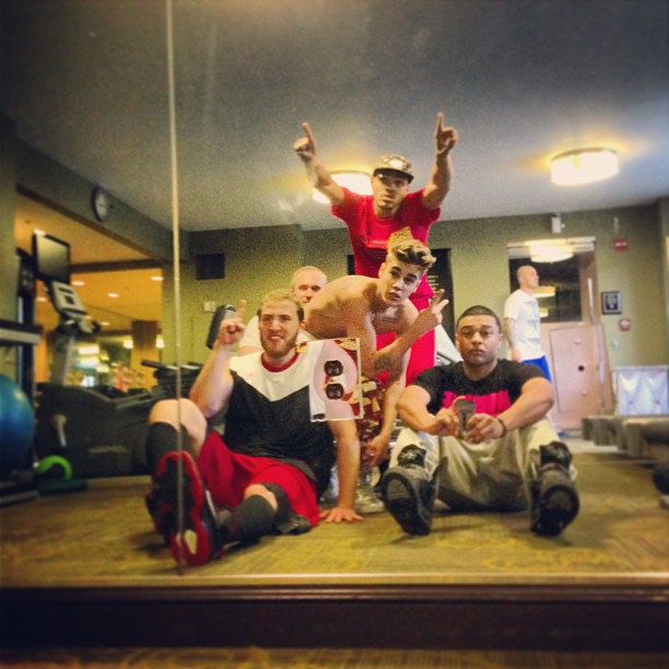 Mike Posner, Justin Bieber, Maejor Ali and Alfredo Flores at the gym 1/25/13
Photo by Alfredo Flores
