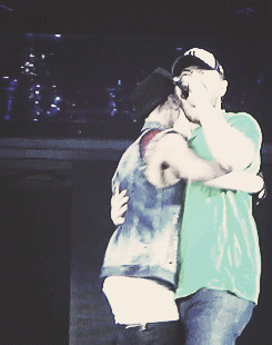 Justin Bieber and Mike Posner on Believe Tour in Orlando, FL 1/25/2013
Created by firstmarch.tumblr.com
