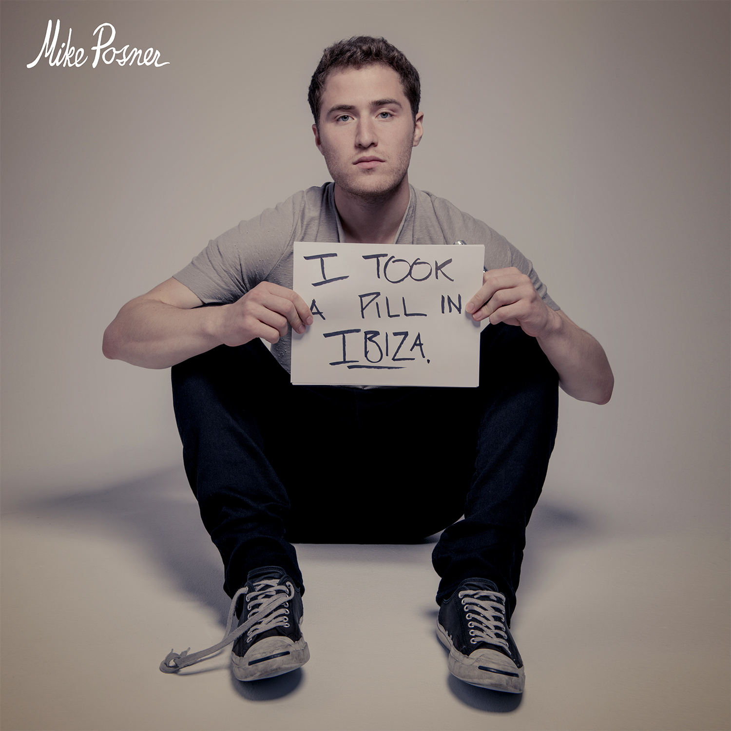 Mike Posner - I Took A Pill In Ibiza
MeredithTruax.com
Photo credit: Meredith Truax
