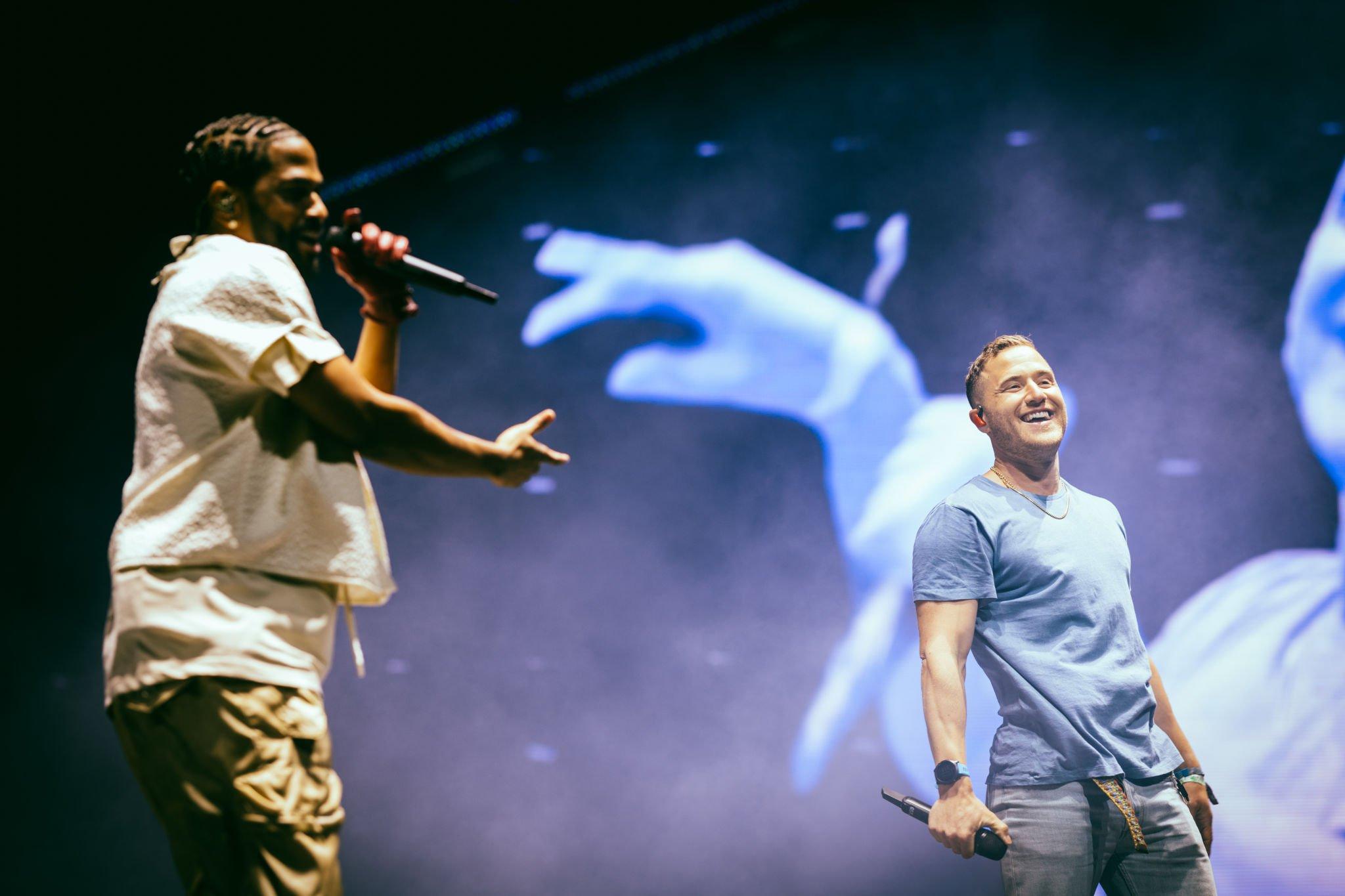 Mike Posner joins Big Sean onstage at 2022 Coachella to perform "Cooler Than Me"

