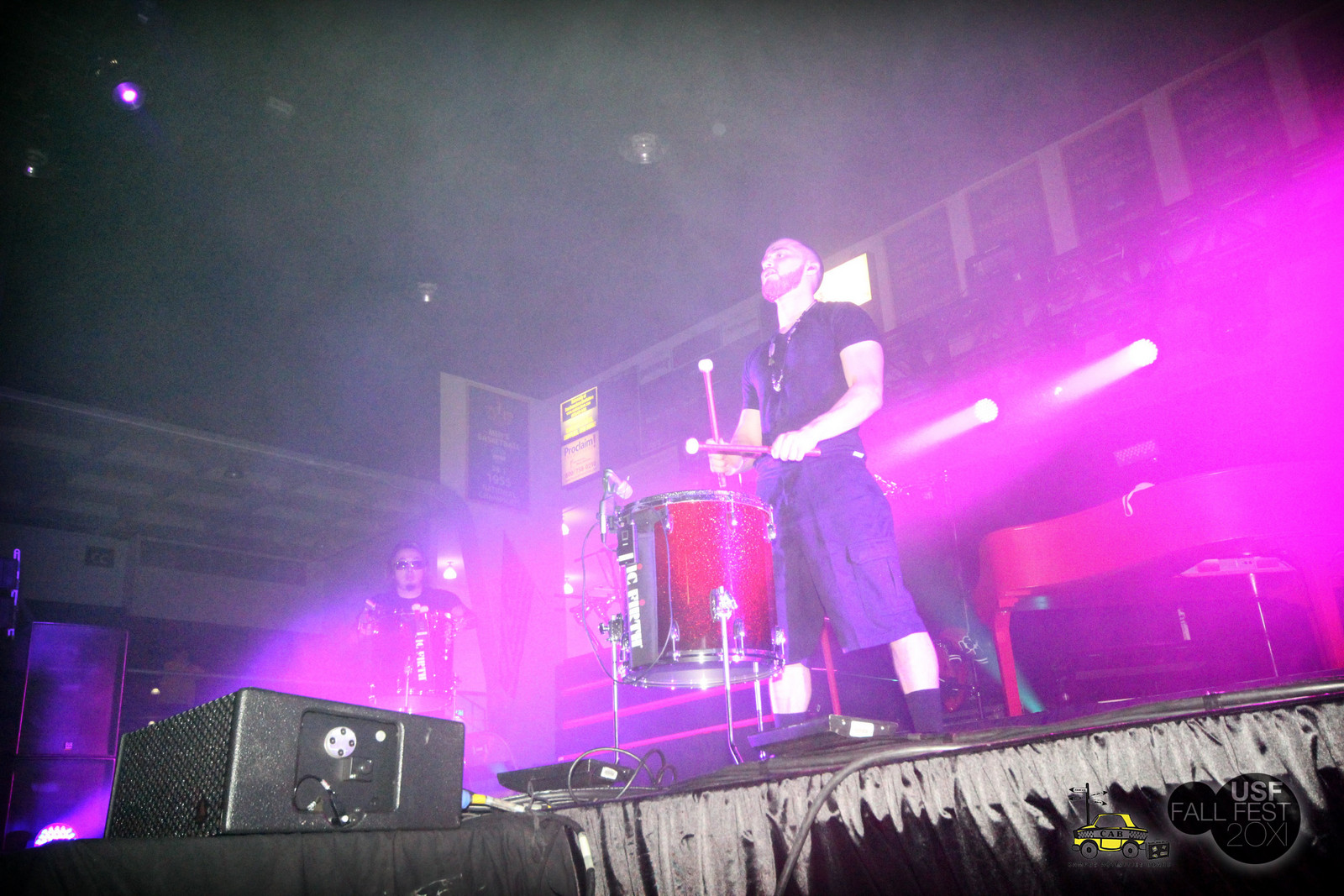 Mike Posner performing at the University of San Francisco's 2011 Fall Fest Concert October 1, 2011
Photo by Evelyn Obamos
