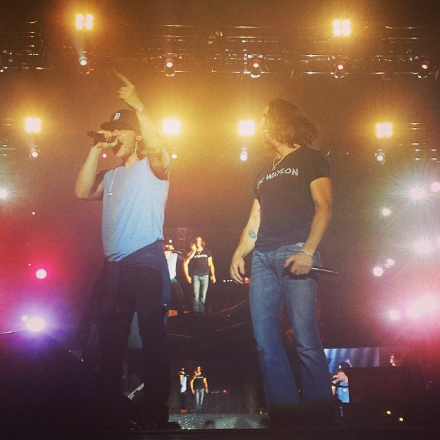 Mike Posner and Jake Owen performing "Cooler Than Me" at Beach Party 2014 in Nashville, TN 8/18/2014
instagram.com/98wsix
