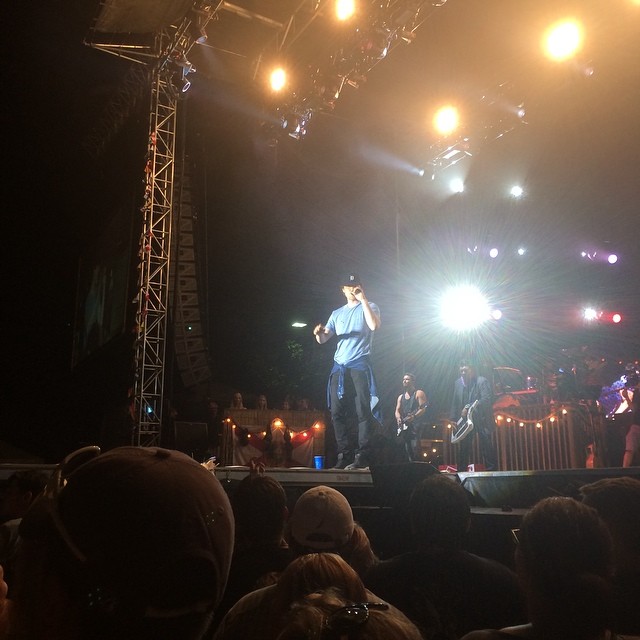 Mike Posner performing "Cooler Than Me" at Jake Owen's Beach Party 2014 in Nashville, TN 8/18/2014
instagram.com/morganmyrick
