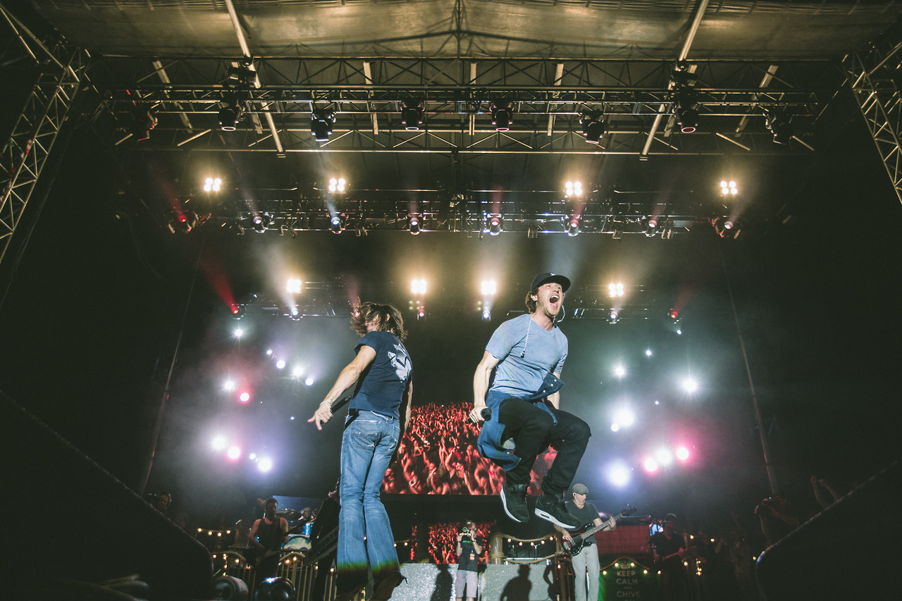 Mike Posner and Jake Owen performing "Cooler Than Me" at Beach Party 2014 in Nashville, TN 8/18/2014
Photo by Nick Rau
nickrau.tumblr.com
