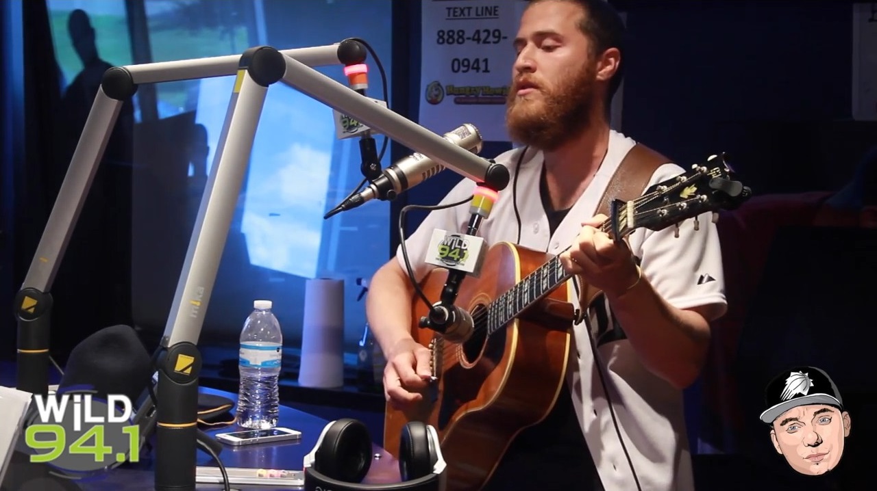 Mike Posner singing on The Bootleg Kev Show in St. Petersburg, FL Sept 18, 2015
