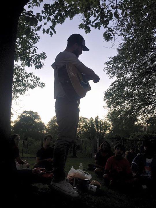 Mike Posner performing at Fenway Victory Gardens in Boston, MA July 31, 2015
twitter.com/JRMooney
