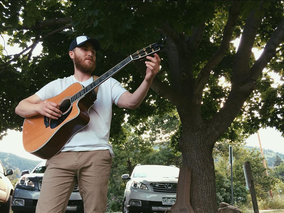 Mike Posner performing at the Chautauqua Park in Boulder, CO July 1, 2015
instagram.com/brody_berson
