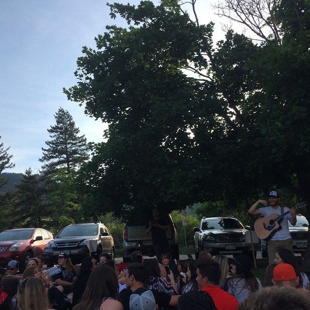 Mike Posner performing at the Chautauqua Park in Boulder, CO July 1, 2015
instagram.com/cmjmay
