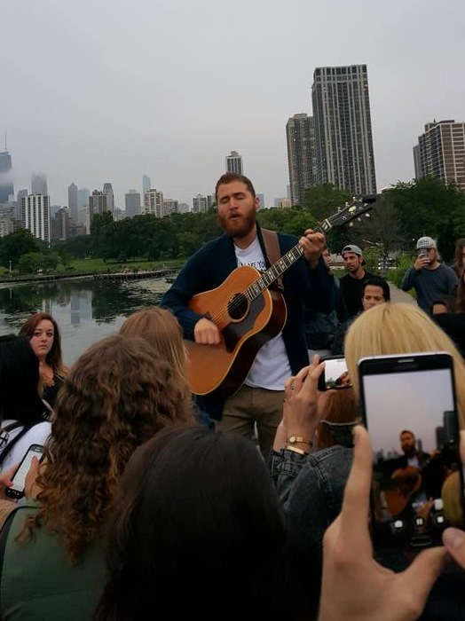 Mike Posner performing at Lincoln Park in Chicago, IL July 8, 2015
twitter.com/soulless_erik
