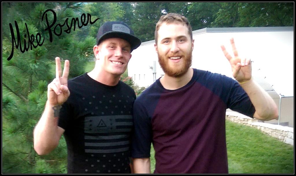 Mike Posner at Shaw Park in Clayton, MO July 3, 2015
twitter.com/RockstarDJTRE
