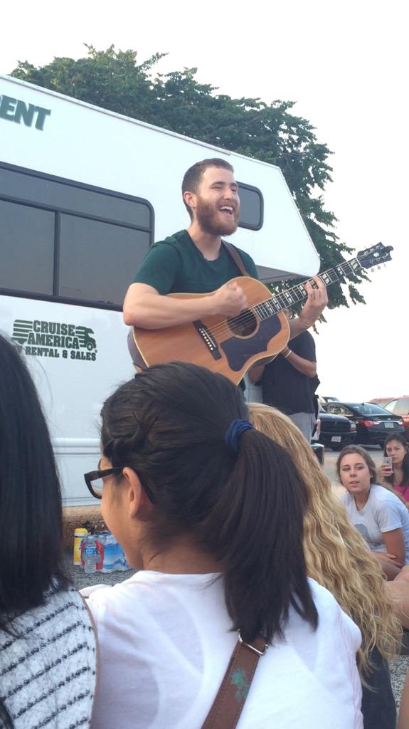 Mike Posner at Edgewater Park in Cleveland, OH July 6, 2015
twitter.com/cecbennett
