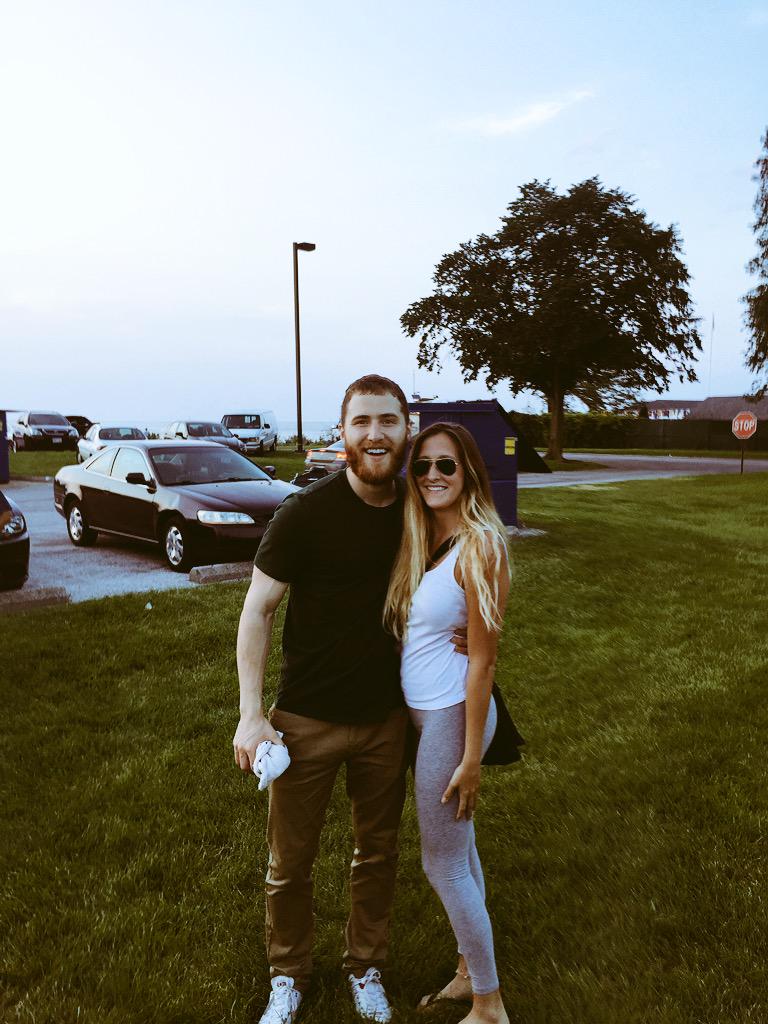 Mike Posner at Edgewater Park in Cleveland, OH July 6, 2015
twitter.com/sarfilippi
