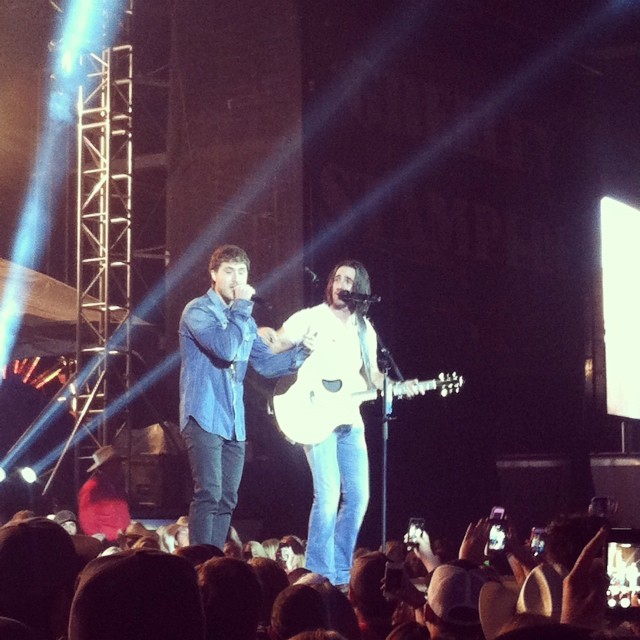 Mike Posner performing with Jake Owen on the Days of Gold Tour in Greeley, CO 6/27/14
Instagram @mclovinkoelzer
