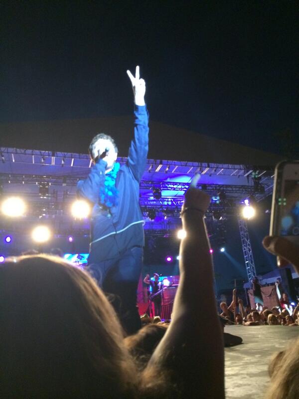 Mike Posner performing with Jake Owen on the Days of Gold Tour in Norfolk, NE 6/28/14
Twitter @casisutherland4
