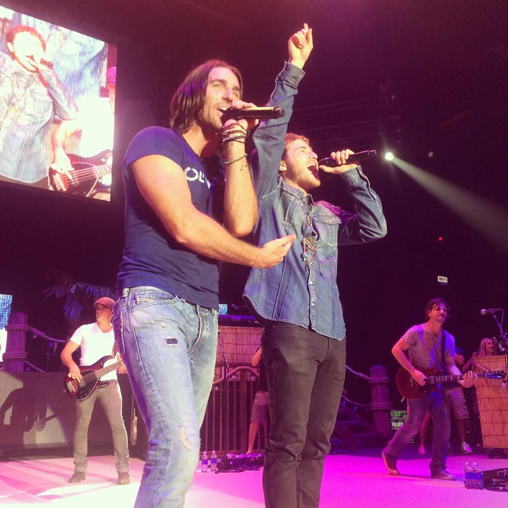 Mike Posner performing with Jake Owen on the Days of Gold Tour in Park City, KS 6/29/14
Twitter @bethany535
