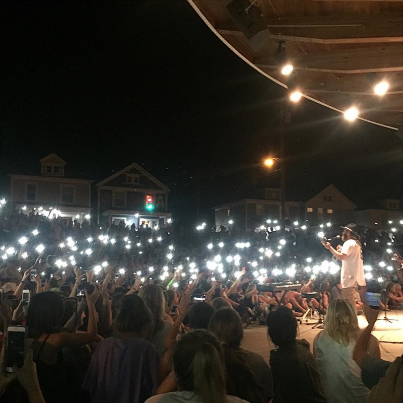 Mike Posner performing at ArtStreet Amphitheatre in Dayton, OH September 28, 2015
instagram.com/catherinesheehan
