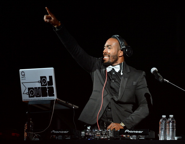 DJ Dubz spinning for Mike Posner on the Believe Tour in Las Vegas, NV 6/28/13
