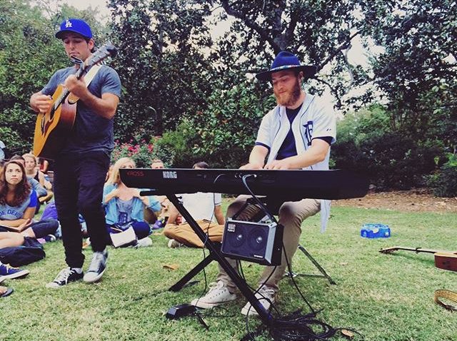 Mike Posner and Adam Friedman performing at Sarah P. Duke Gardens in Durham, NC September 22, 2015
instagram.com/alcoaks
