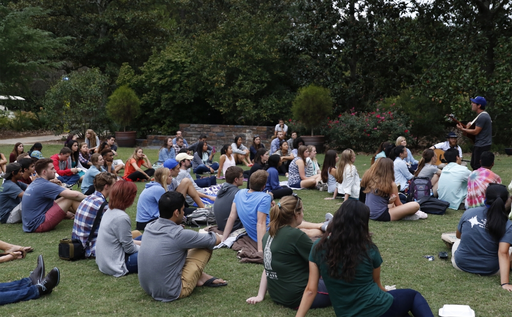 Mike Posner and Adam Friedman performing at Sarah P. Duke Gardens in Durham, NC September 22, 2015
Photo by Carolyn Chang
DukeChronicle.com
