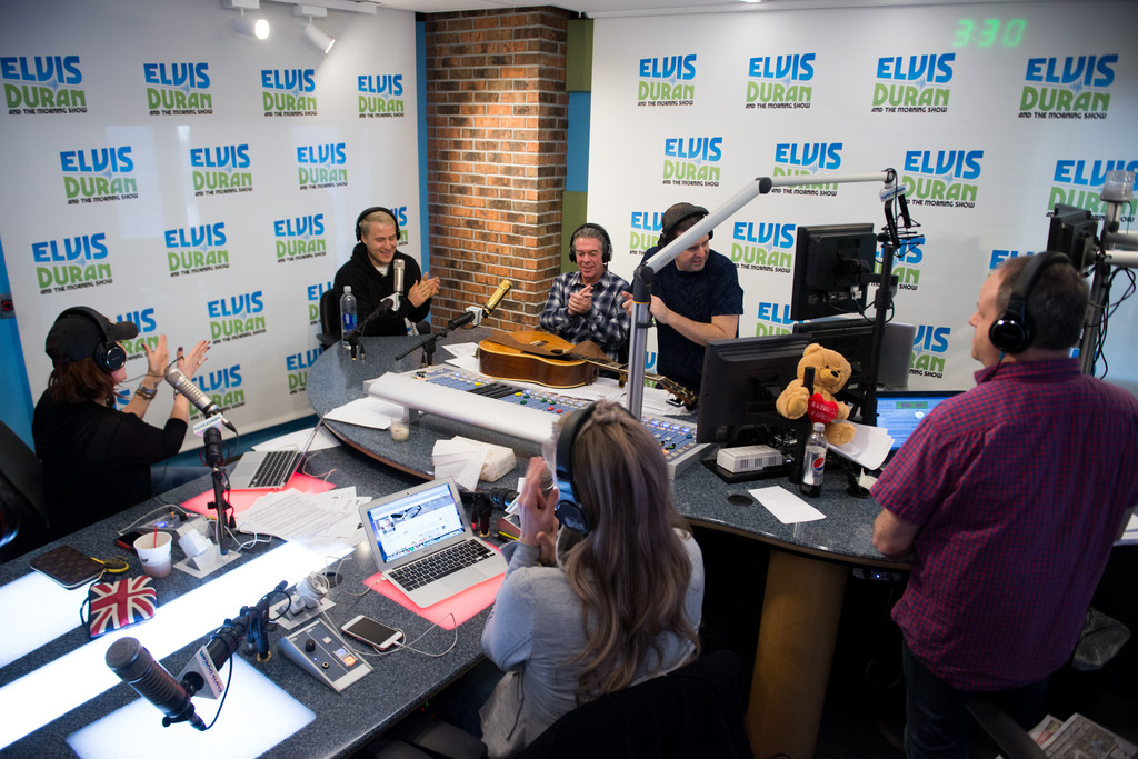 Elvis-Duran-Morning-Show-02292016-10.jpg