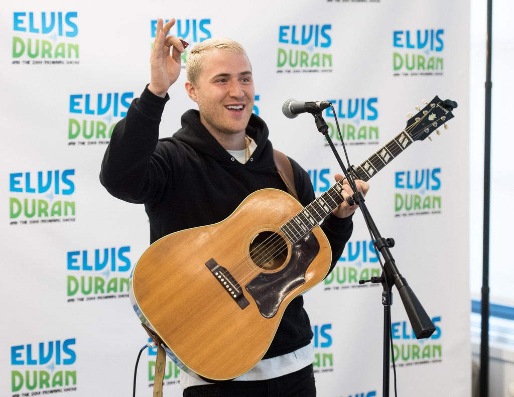 Elvis-Duran-Morning-Show-02292016-12.jpg