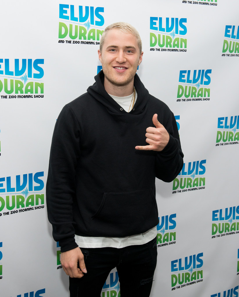 Elvis-Duran-Morning-Show-02292016-14.jpg