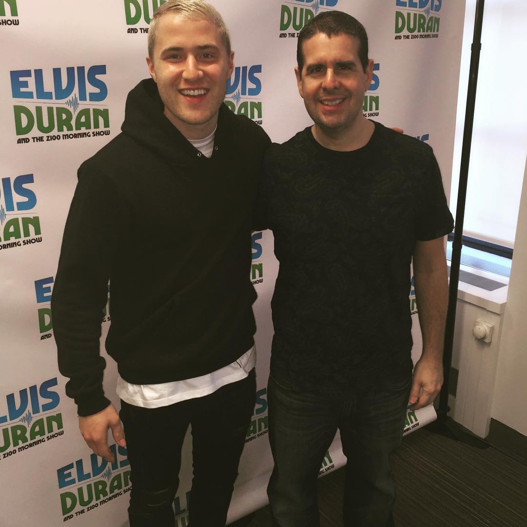 Elvis-Duran-Morning-Show-02292016-2.jpg