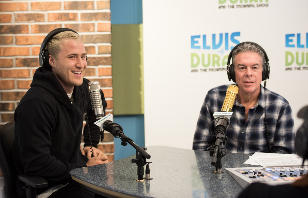 Elvis-Duran-Morning-Show-02292016-6.jpg