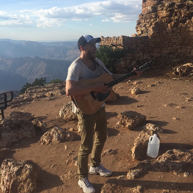 Mike Posner performing at the Grand Canyon in Grand Canyon Village, AZ June 28, 2015
instagram.com/shaeli_lp
