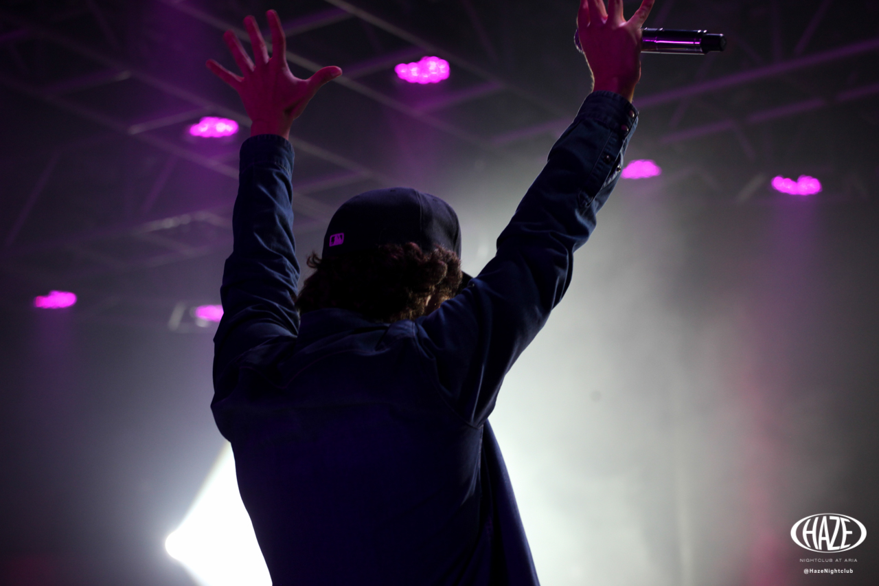 Mike Posner performing at HAZE Nightclub in Las Vegas, NV 10/11/2014
flickr.com/photos/hazenightclub
