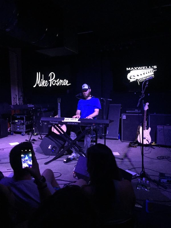 Mike Posner performing at Maxwell's Tavern in Hoboken, NJ August 2, 2015
twitter.com/theeddiepshow
