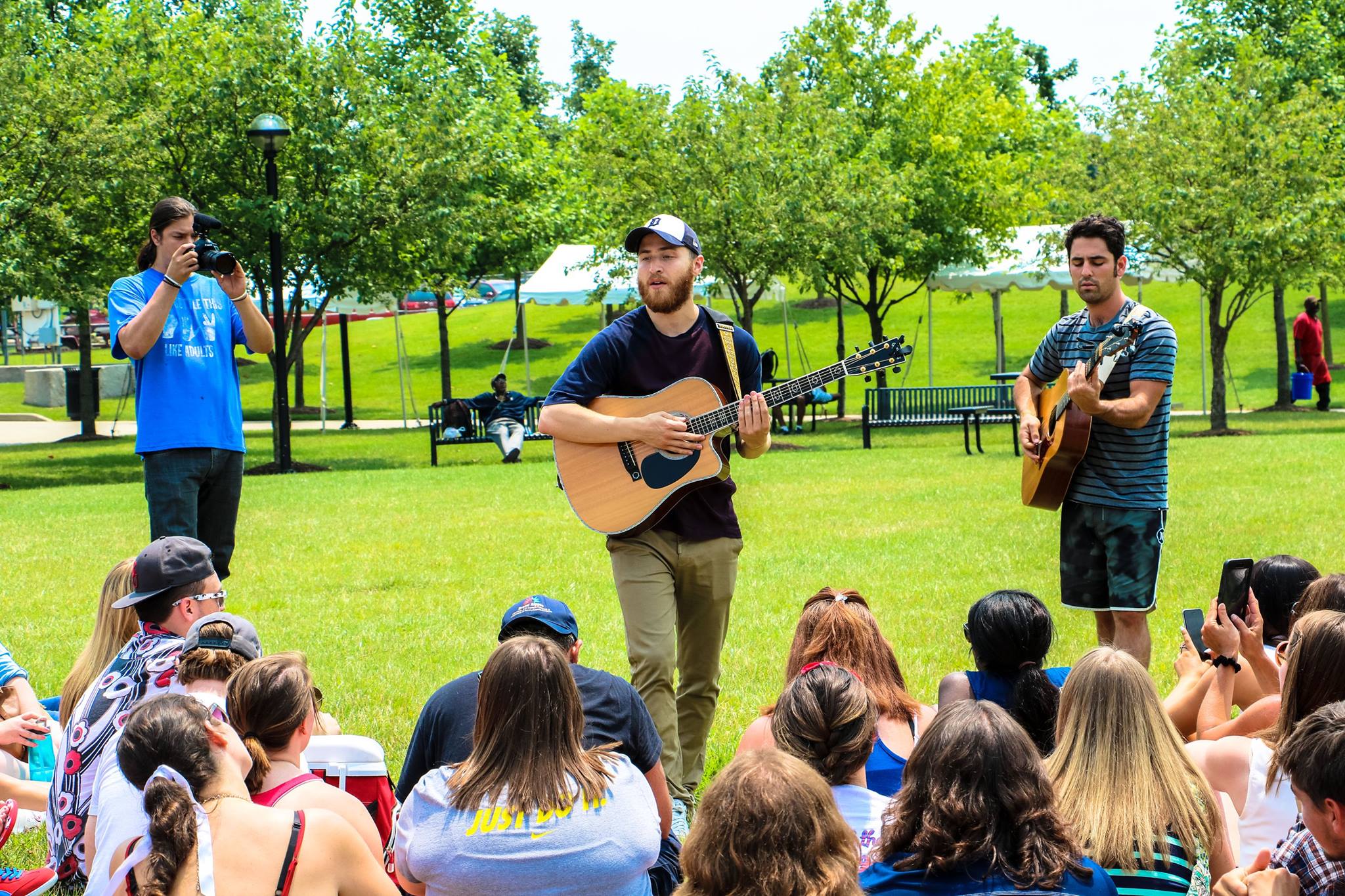 Mike Posner and Adam Friedman performing at White River State Park in Indianapolis, IN July 4, 2015
Photo by Jarrod Freeman
facebook.com/FreemonProductions
