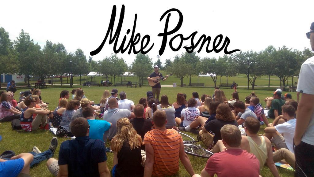 Mike Posner performing at White River State Park in Indianapolis, IN July 4, 2015
twitter.com/RockstarDJTRE
