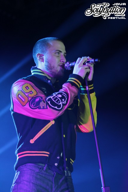 Mike Posner performing at Java Soulnation Festival in Jakarta, Indonesia on 9/24/11
JavaSoulnation.com
