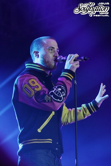 Mike Posner performing at Java Soulnation Festival in Jakarta, Indonesia on 9/24/11
JavaSoulnation.com
