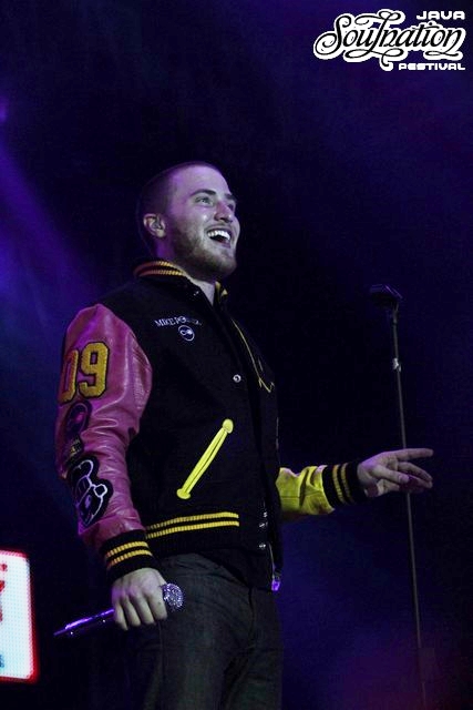 Mike Posner performing at Java Soulnation Festival in Jakarta, Indonesia on 9/24/11
JavaSoulnation.com
