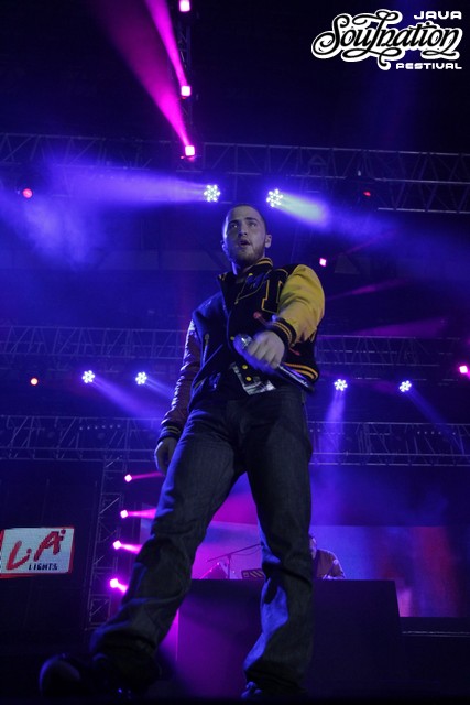 Mike Posner performing at Java Soulnation Festival in Jakarta, Indonesia on 9/24/11
JavaSoulnation.com
