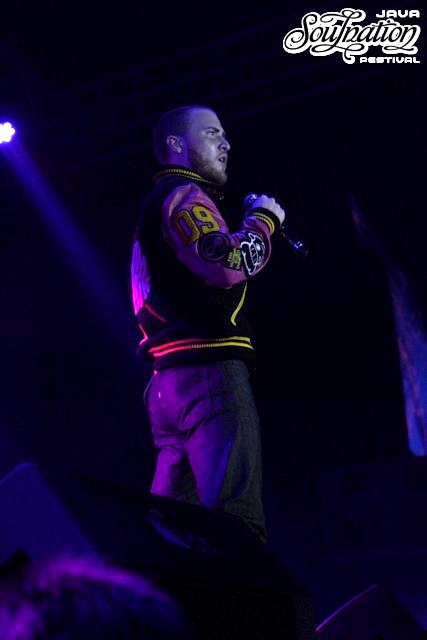 Mike Posner performing at Java Soulnation Festival in Jakarta, Indonesia on 9/24/11
JavaSoulnation.com
