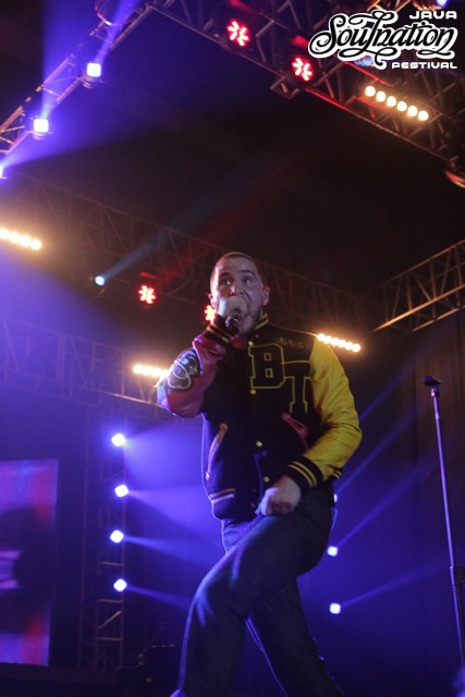 Mike Posner performing at Java Soulnation Festival in Jakarta, Indonesia on 9/24/11
JavaSoulnation.com

