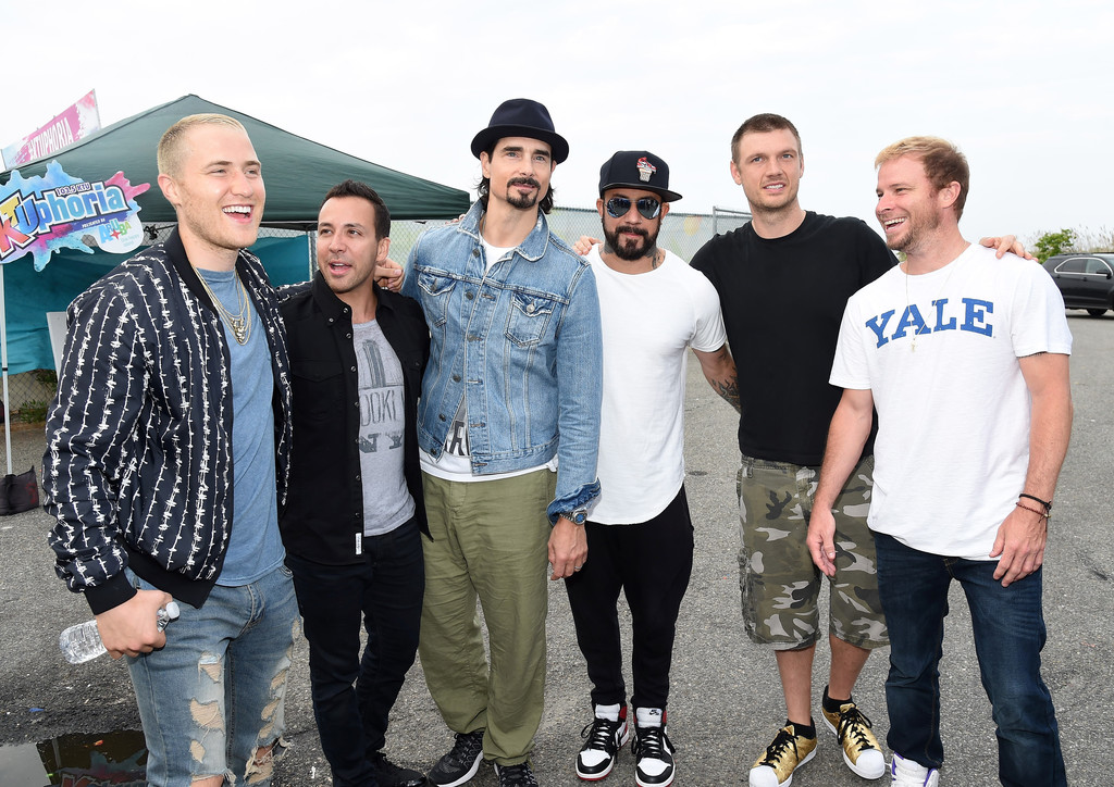 Mike Posner and Backstreet Boys at KTUphoria 2016 music festival
