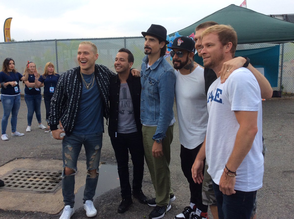 Mike Posner and Backstreet Boys at KTUphoria 2016 music festival
