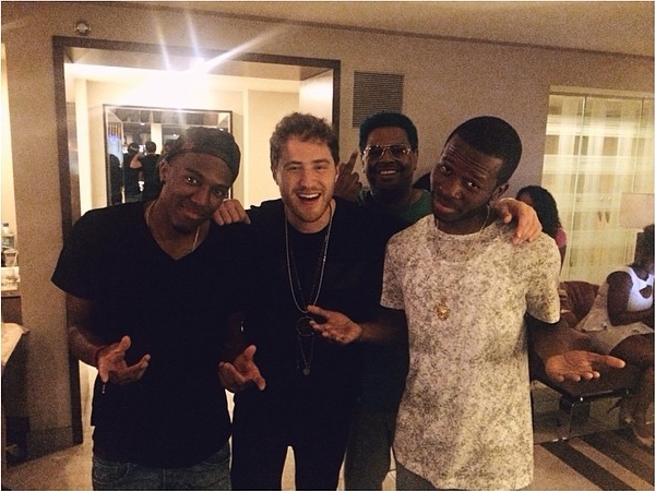 Mike Posner with his Finally Famous crew Vitto & DJ Mo Beatz and friend in Las Vegas, NV 5/25/14
Instagram @justvitto
