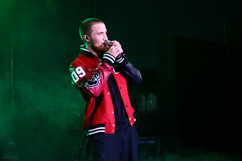 Mike Posner performing at Alabang Town Center in Alabang City, Philippines 12/10/11
Photo by JL Javier
