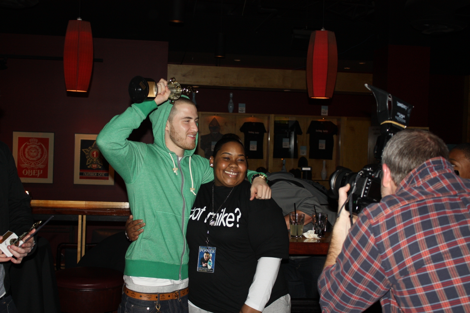 Dazzle presented Mike Posner with a trophy at Lucky Strike
987ampradio.radio.com
