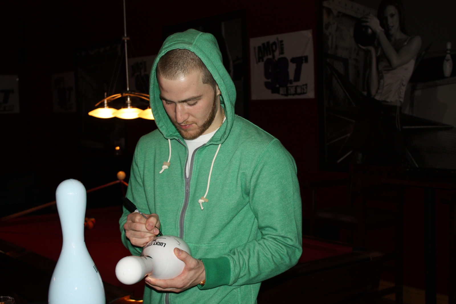 Mike Posner at Lucky Strike
987ampradio.radio.com
