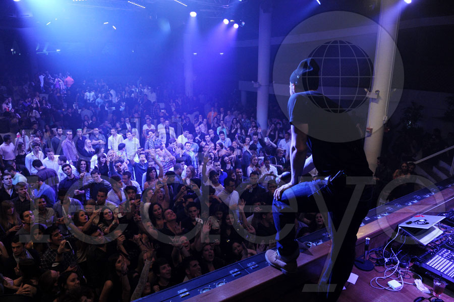 Photo from worldredeye.com

