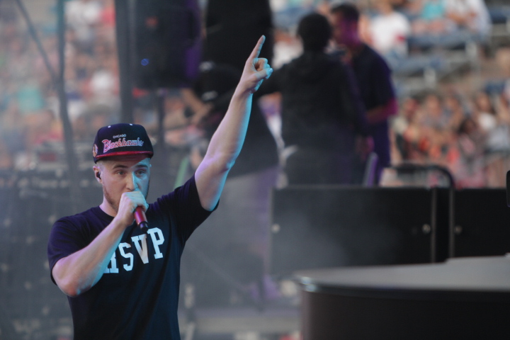 Mike-Posner-B96-SummerBash-2012-39.jpg