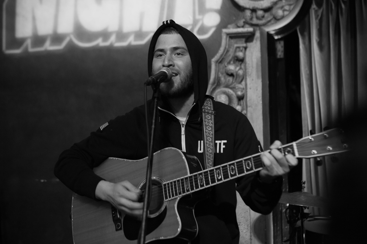 Mike Posner performing at School Night at Bardot in Hollywood, CA May 25, 2015
Photo by Martin Lambert
