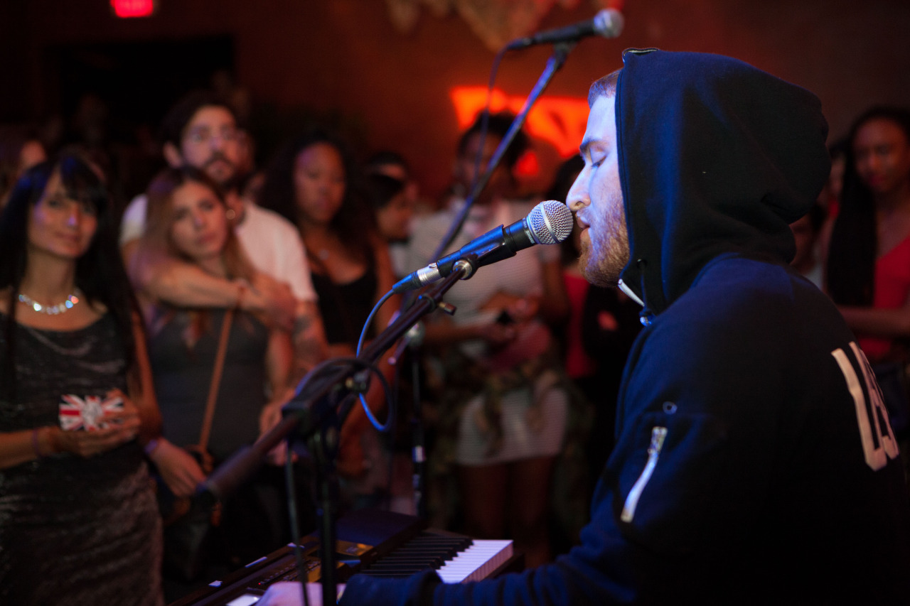 Mike Posner performing at School Night at Bardot in Hollywood, CA May 25, 2015
Photo by Martin Lambert
