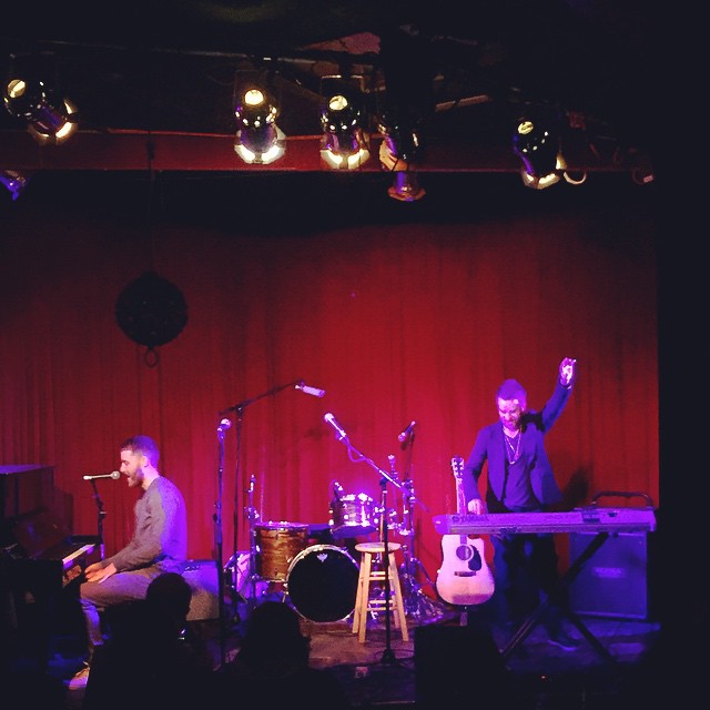 Mike Posner and Ely Rise performing at Creepshow 14 at The Hotel Café in Los Angeles, CA May 22, 2015
instagram.com/kcon101
